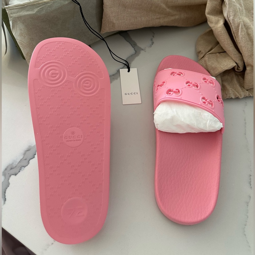 GG Gucci cutout logo rubber slide